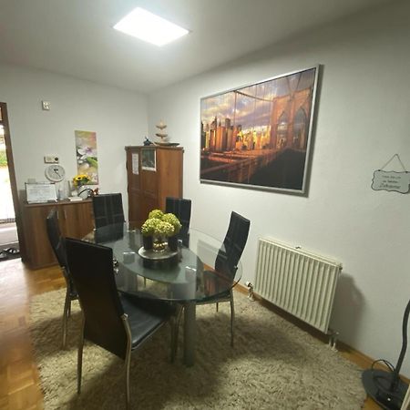 Ferienwohnung Dachgeschoss in einem Reihenhaus  Heidelberg Exterior foto