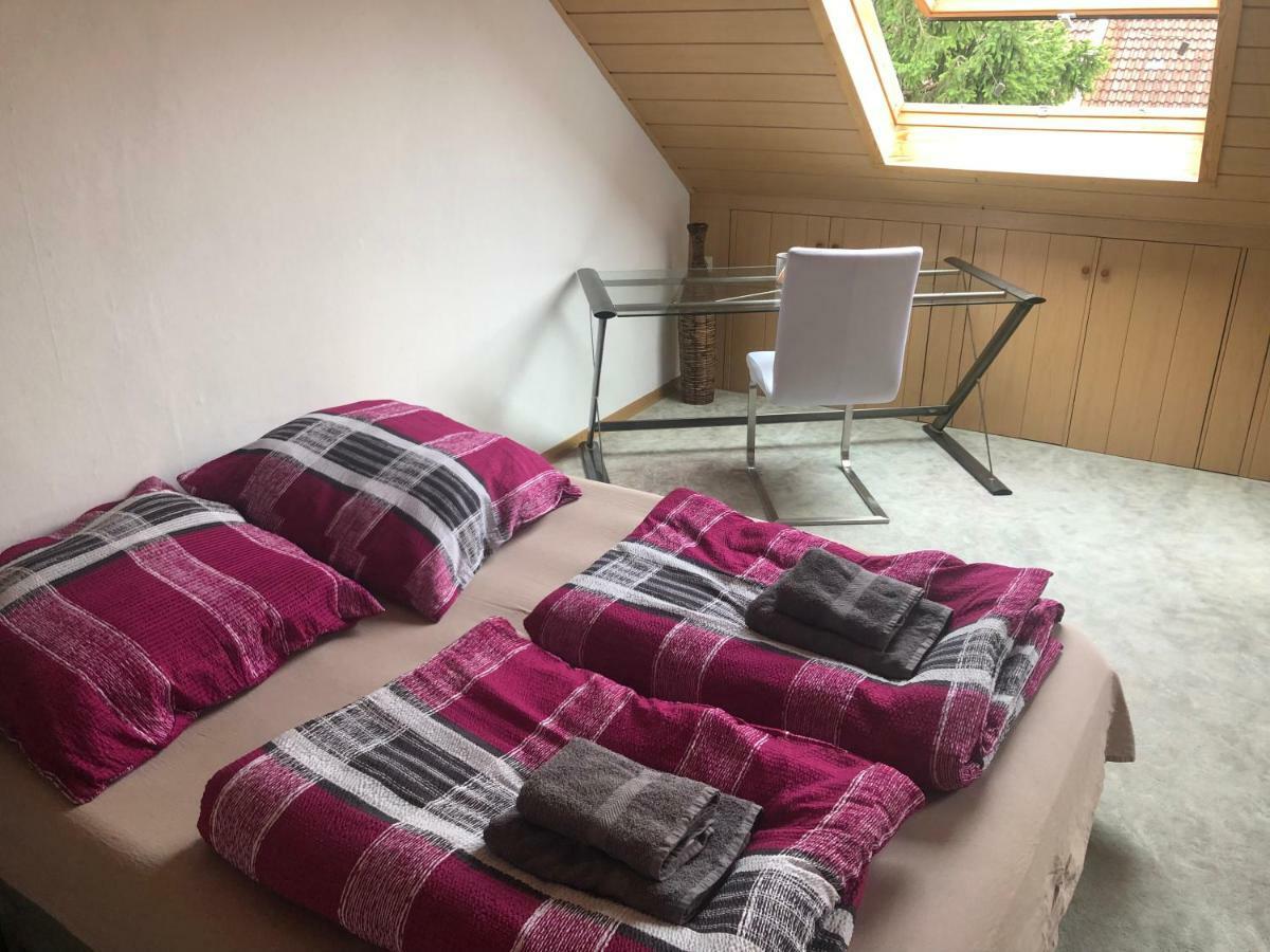 Ferienwohnung Dachgeschoss in einem Reihenhaus  Heidelberg Exterior foto
