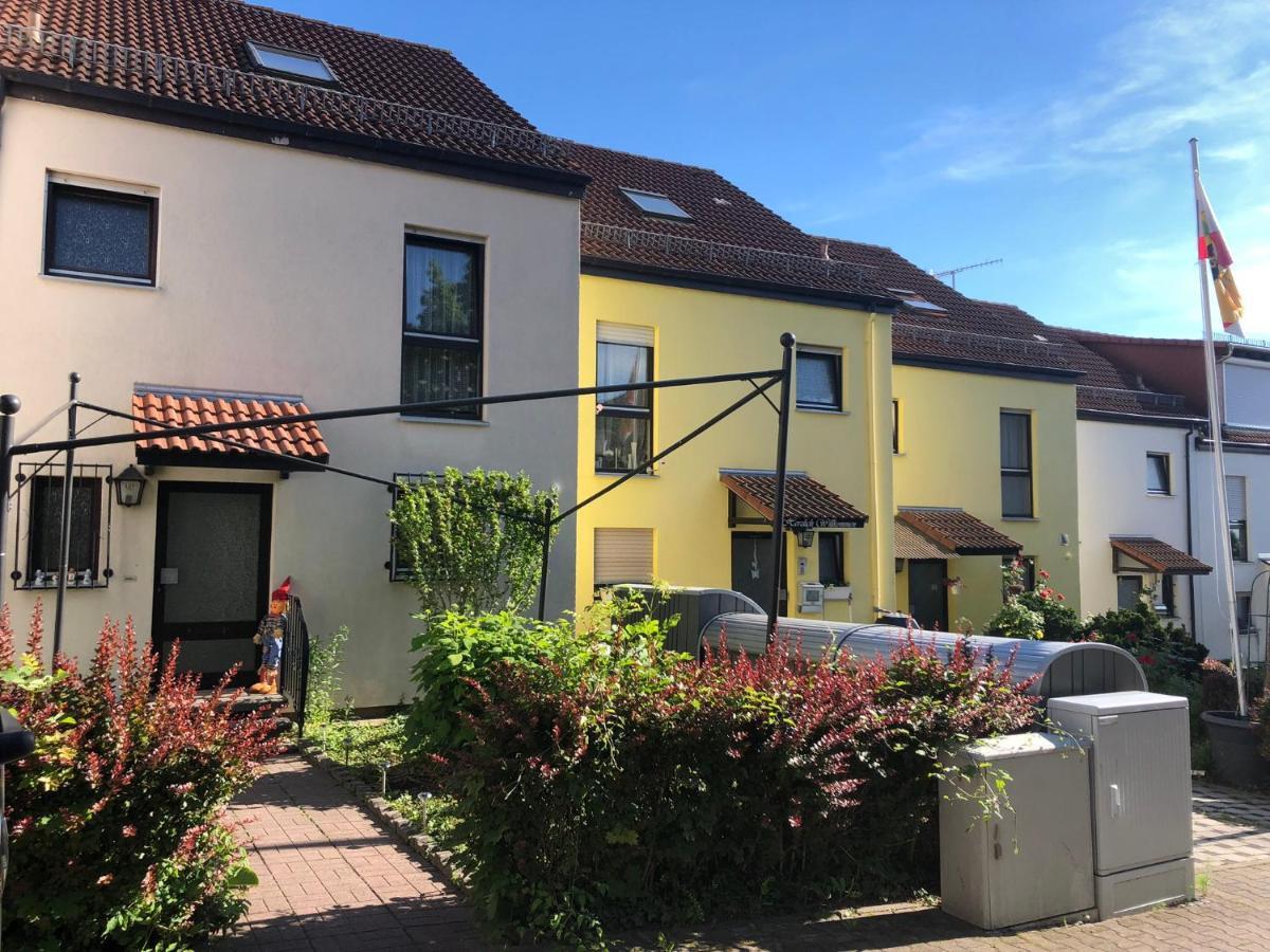 Ferienwohnung Dachgeschoss in einem Reihenhaus  Heidelberg Exterior foto